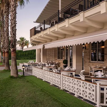 Papillon Belvil Village 5*