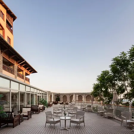 Papillon Belvil Village 5*