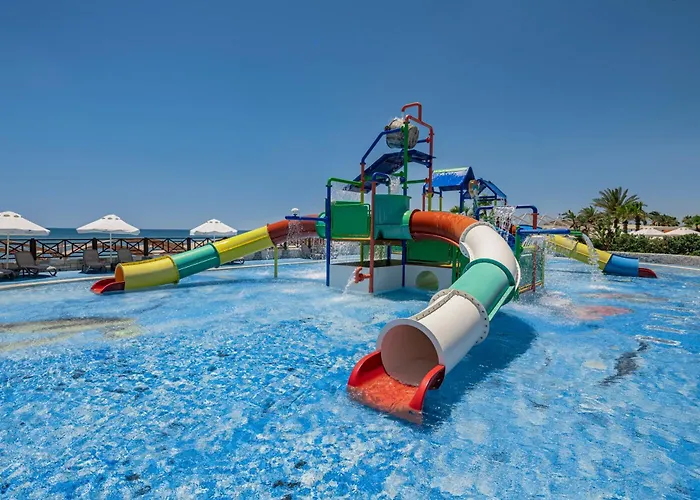 אתר נופש Papillon Belvil Village