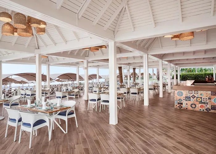 Papillon Belvil Village 5*