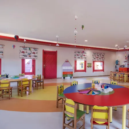 بابيلون بيلفيل هوليداي فيليج 5*