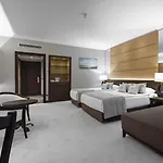 Papillon Belvil Village Station touristique 5*