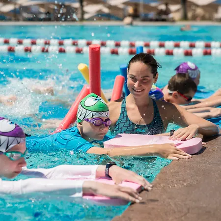 Papillon Belvil Village